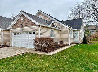 1220 Canyon View Rd, Northfield, OH 44067