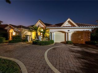 1011 Tivoli Dr, Naples, FL 34104