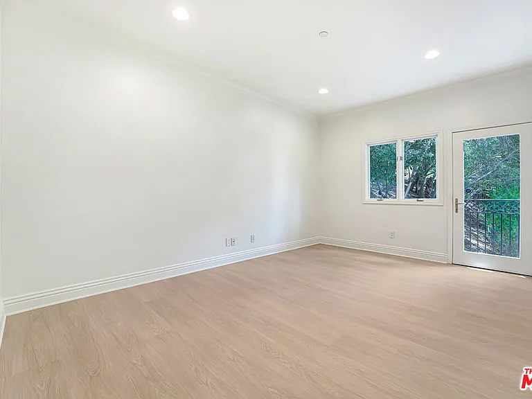 4156 Sunswept Dr — Photo 17