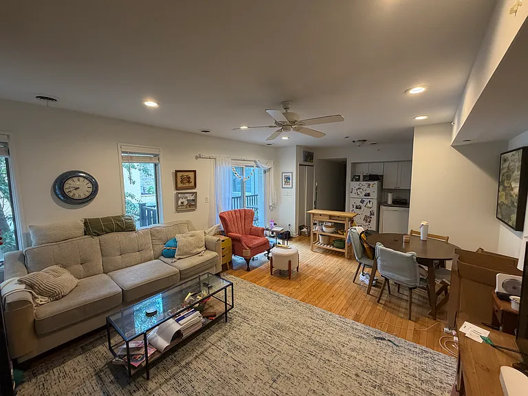 734 S 4th St #2R — Photo 1
