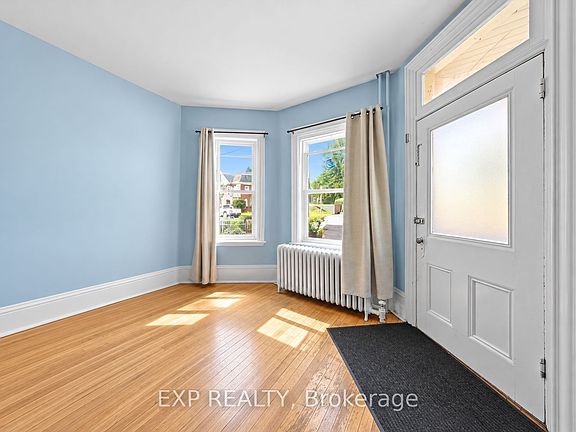 5th image of 110 Chambers St