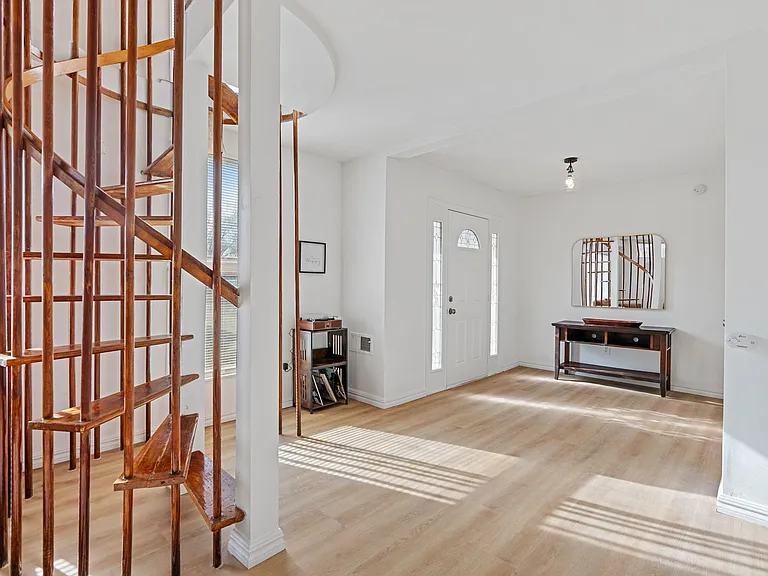 3691 Salazar Dr — Photo 8