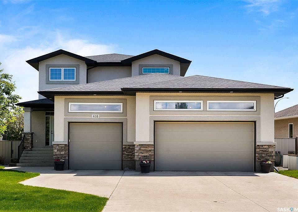 1st image of 416 Fairway Pl
