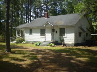 304 Maple Ave, Hamlet, NC 28345