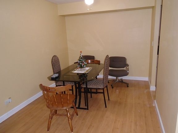 5th image of 2148 Country Club Dr