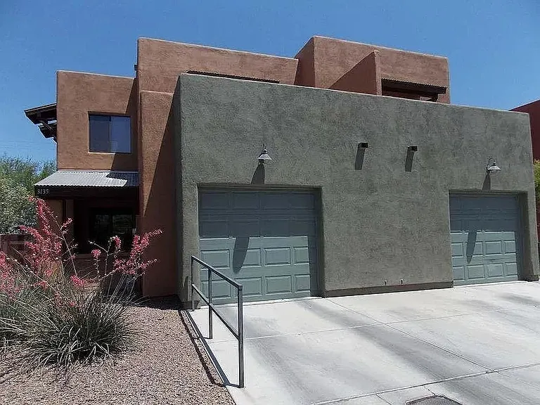 3135 N Olsen Ave — Photo 1