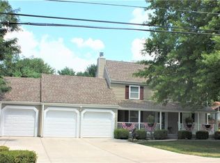 3003 Karnes Rd, Saint Joseph, MO 64506