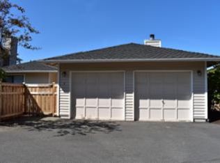 13813 65th Ave W APT 2, Edmonds, WA 98026