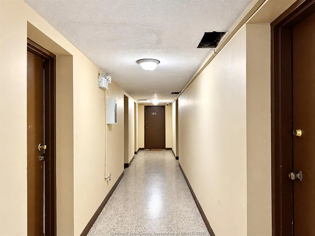 1 bed, 1.0 bath, $1,250 — Photo 2