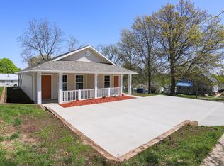 902 Tarkington St, Harlan, IA 51537