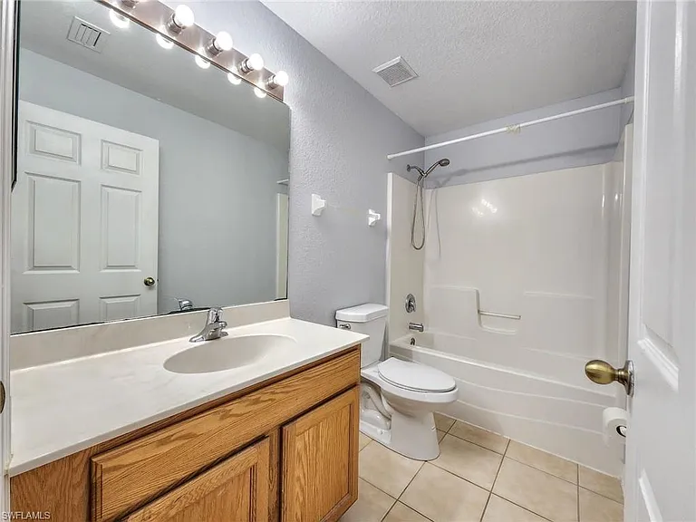 5201 Glenlivet Rd — Photo 11