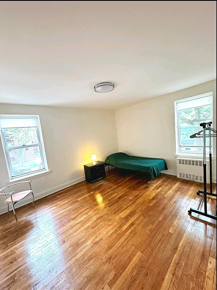 3 bed, 1100 sqft, $1,199 — Photo 3