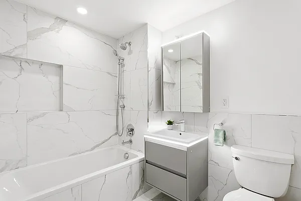 Rented by Compass | media 36