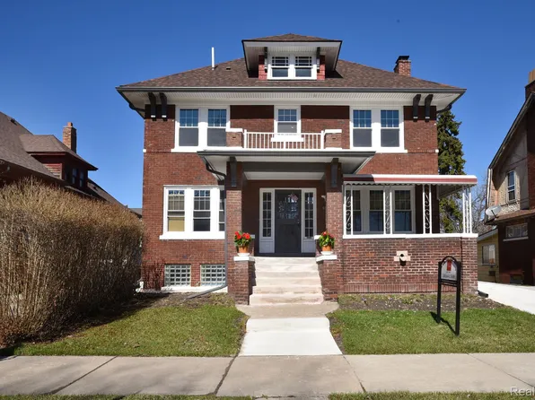 938 Webb St, Detroit, MI 48202
