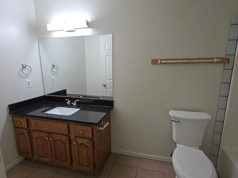 611 Preston Dr — Photo 12
