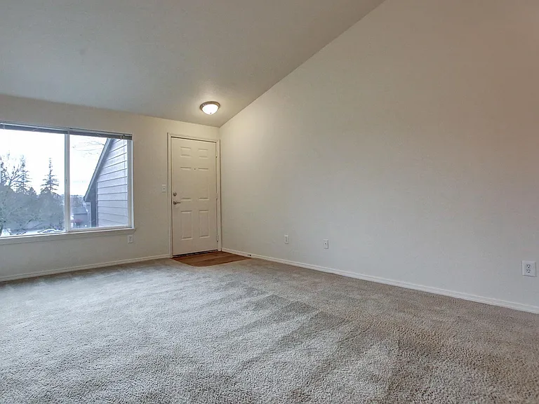 Walker Square Apartment — Photo 13
