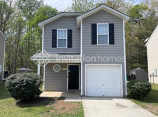711 Wilderness Trail Dr, Charlotte, NC 28214
