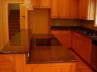6502 Harbour Pointe Dr, Suffolk, VA 23435
