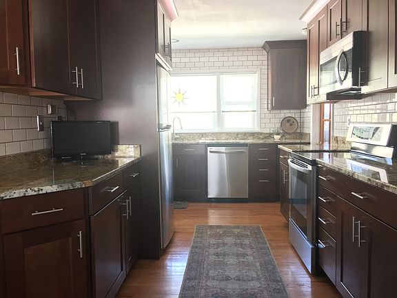 3rd image of 485 N 7th West St