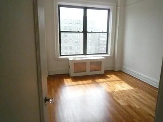 Rented by Raz Realty | media 3