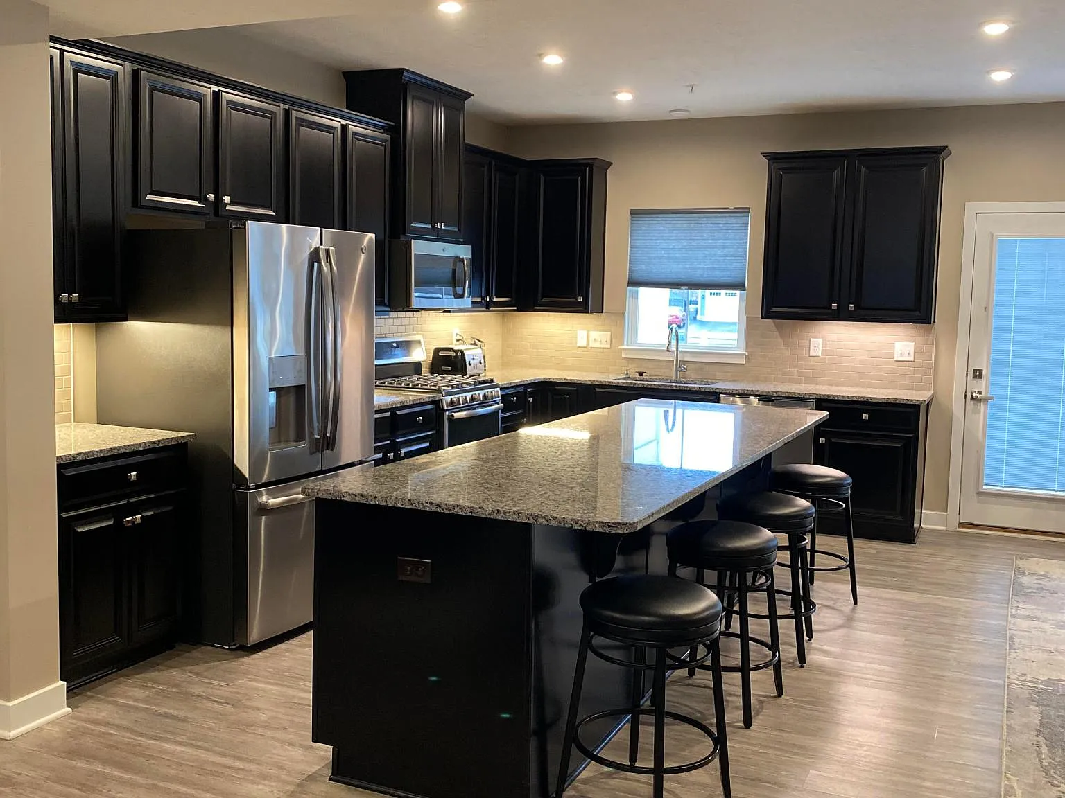 1030 Adair Ave — Photo 3
