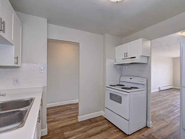 38 Dawson Rd — Photo 11