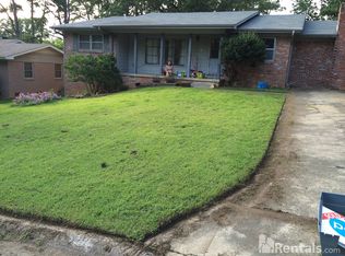 6904 Carrilon Rd, Little Rock, AR 72205