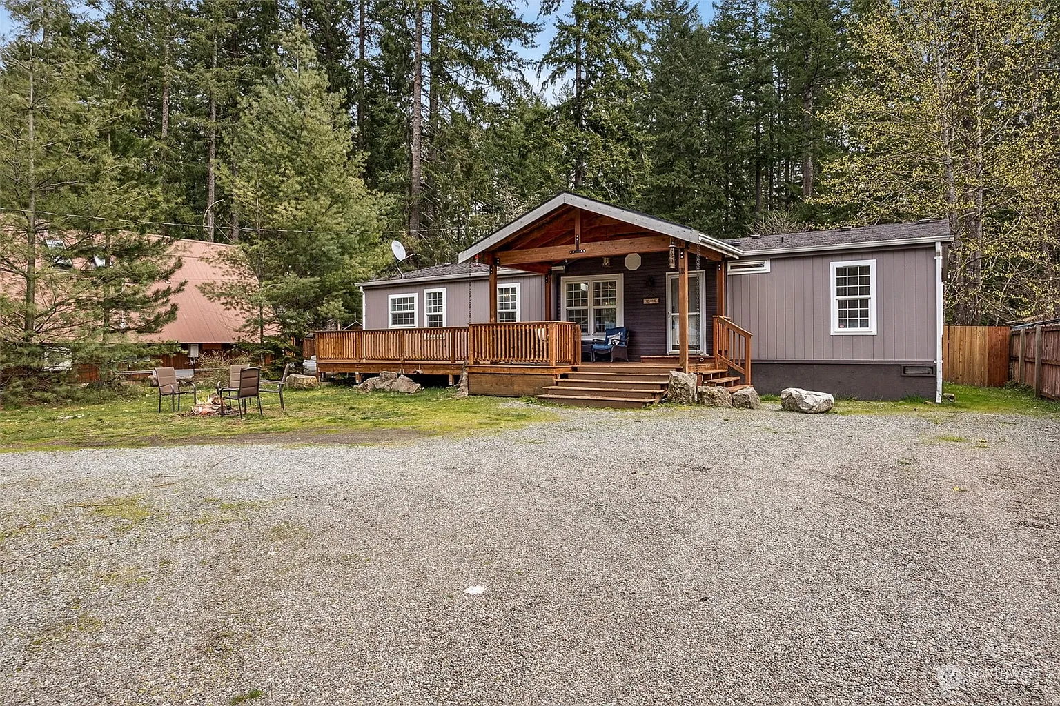 111 Sherwood Court photo 1