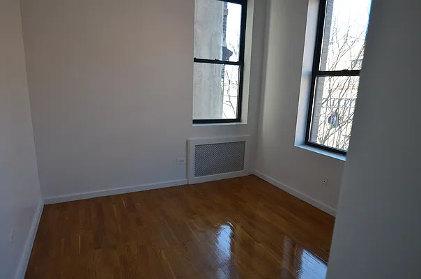 Rented by CITY SKYLINE REALTY INC | media 8