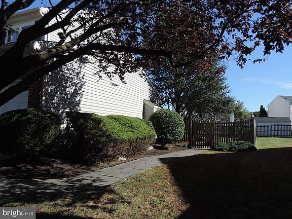 3rd image of 1128 Pericles Dr
