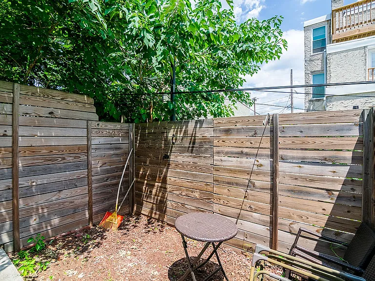2531 E Gordon St — Photo 18