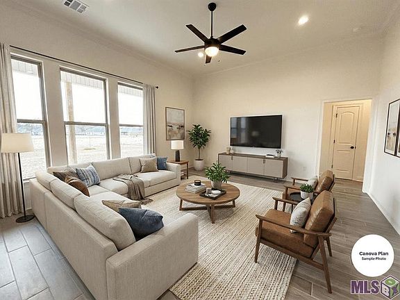 2nd image of 44295 Huntley Rd