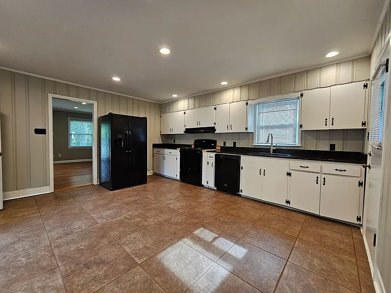 303 Brandywine Rd — Photo 4