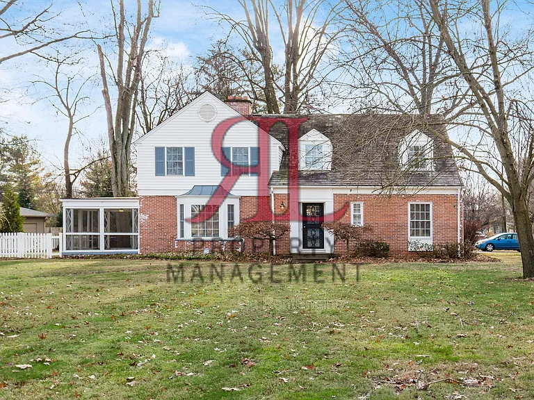85 Eastmoor Blvd — Photo 6
