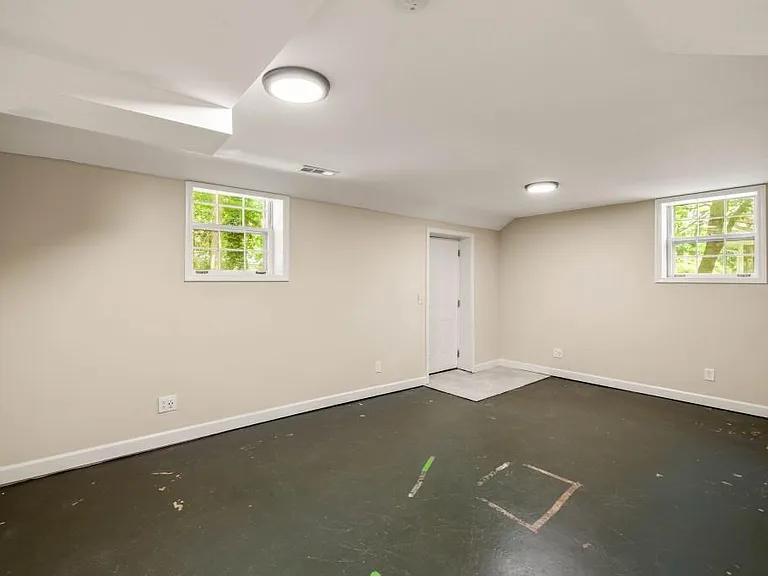 2646 Caladium Dr NE — Photo 28