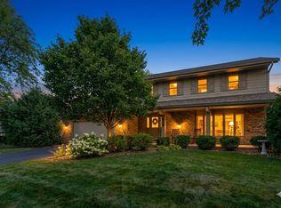 9903 Balmoral Ln, Eden Prairie, MN 55347