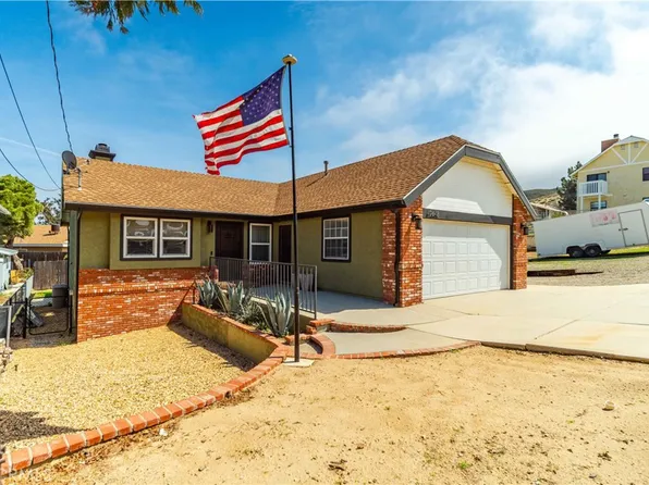 42648 Pinecliff St, Lake Hughes, CA 93532