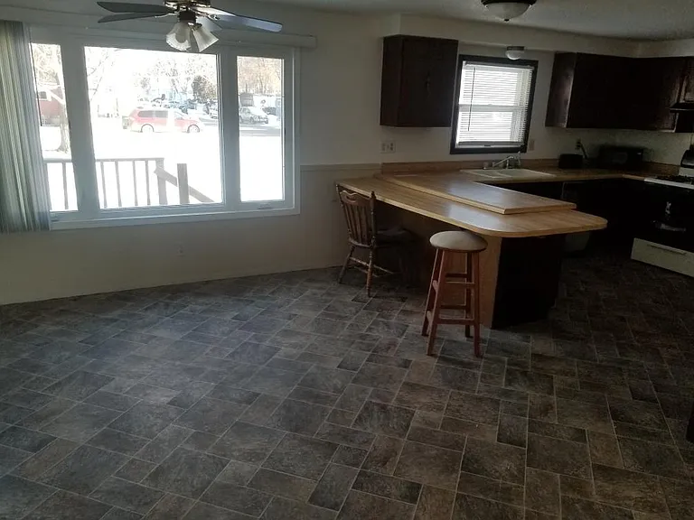 48 Rose Park SW — Photo 5