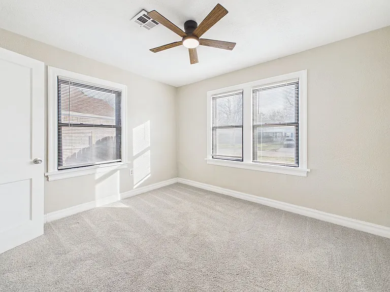 1307 NW Maple Ave — Photo 19