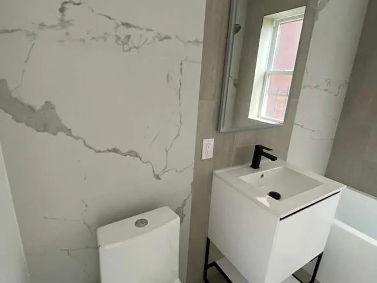 286 Hawthorne Ave #2 — Photo 3