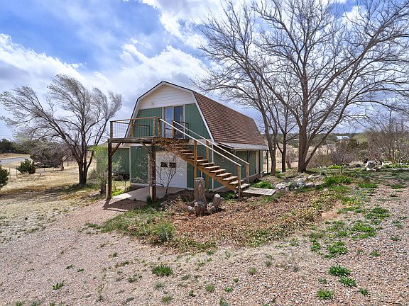 3rd image of 127 Skyline Dr