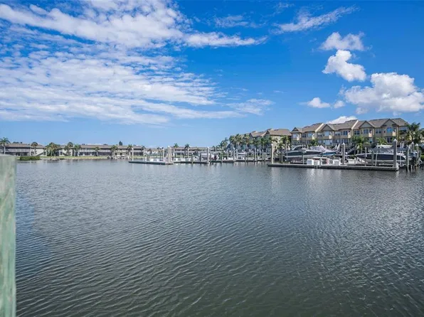 8719 COVE COURT #10, TAMPA, FL 33615