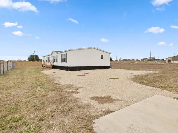 550 Conchas St, Kyle, TX 78640