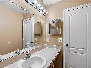 12136 Fern Haven Ave — Photo 45