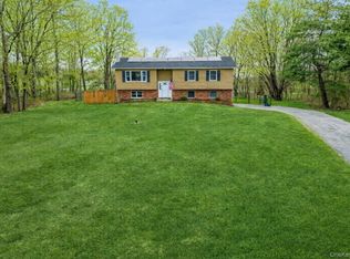 22 Valkill Drive, Poughkeepsie, NY 12601