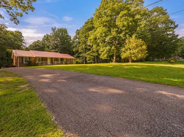 211 Rouse Rd, Dickson, TN 37055