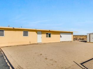 18039 E Avenue R, Llano, CA 93544