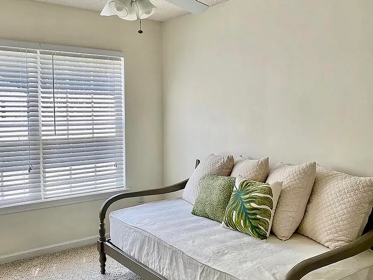 380 Stefan Dr — Photo 12
