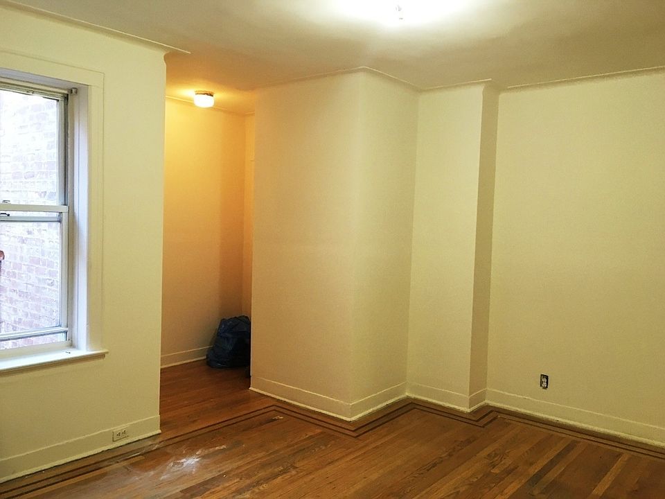 2nd image of 40-07 67th St #28