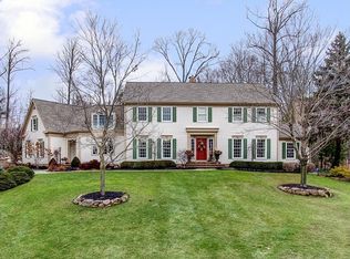 2225 Edgeview Dr, Hudson, OH
